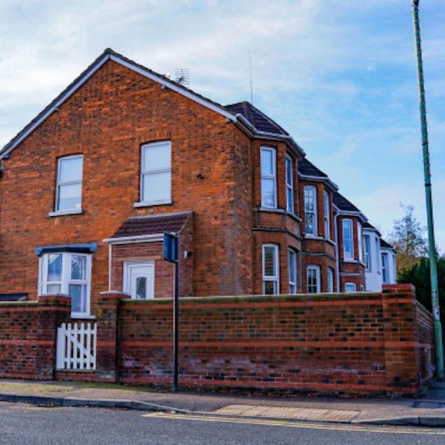Bedford Rd Apartment Ideal For Hospital & Town Centre Kempston Esterno foto